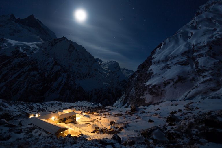 Nepal, Himalayas, Annapurna region, Machhaphuchhre Base Camp